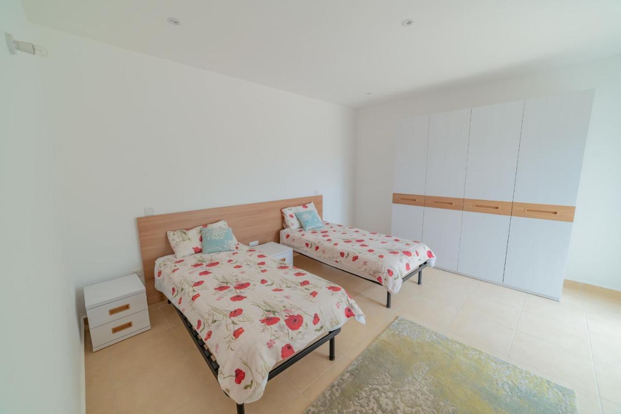 Luxury Seaview & Pool-Hosted By Sweetstay Mellieħa Εξωτερικό φωτογραφία
