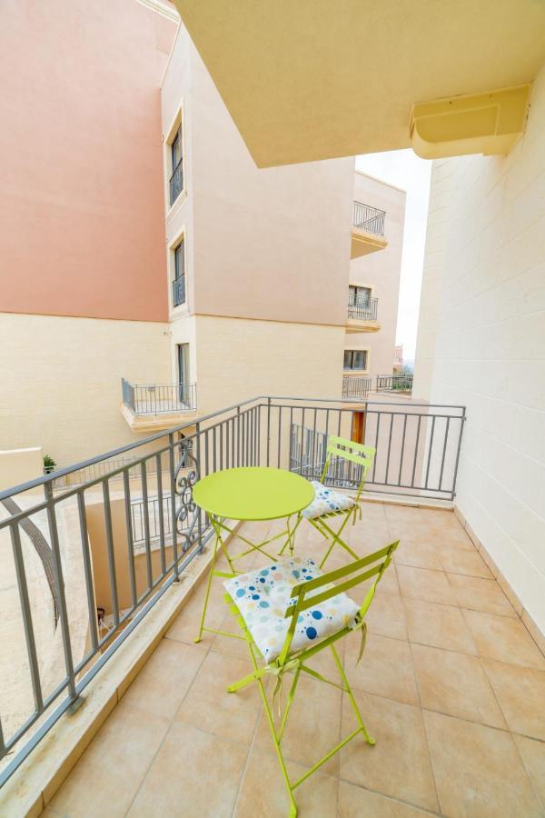 Luxury Seaview & Pool-Hosted By Sweetstay Mellieħa Εξωτερικό φωτογραφία
