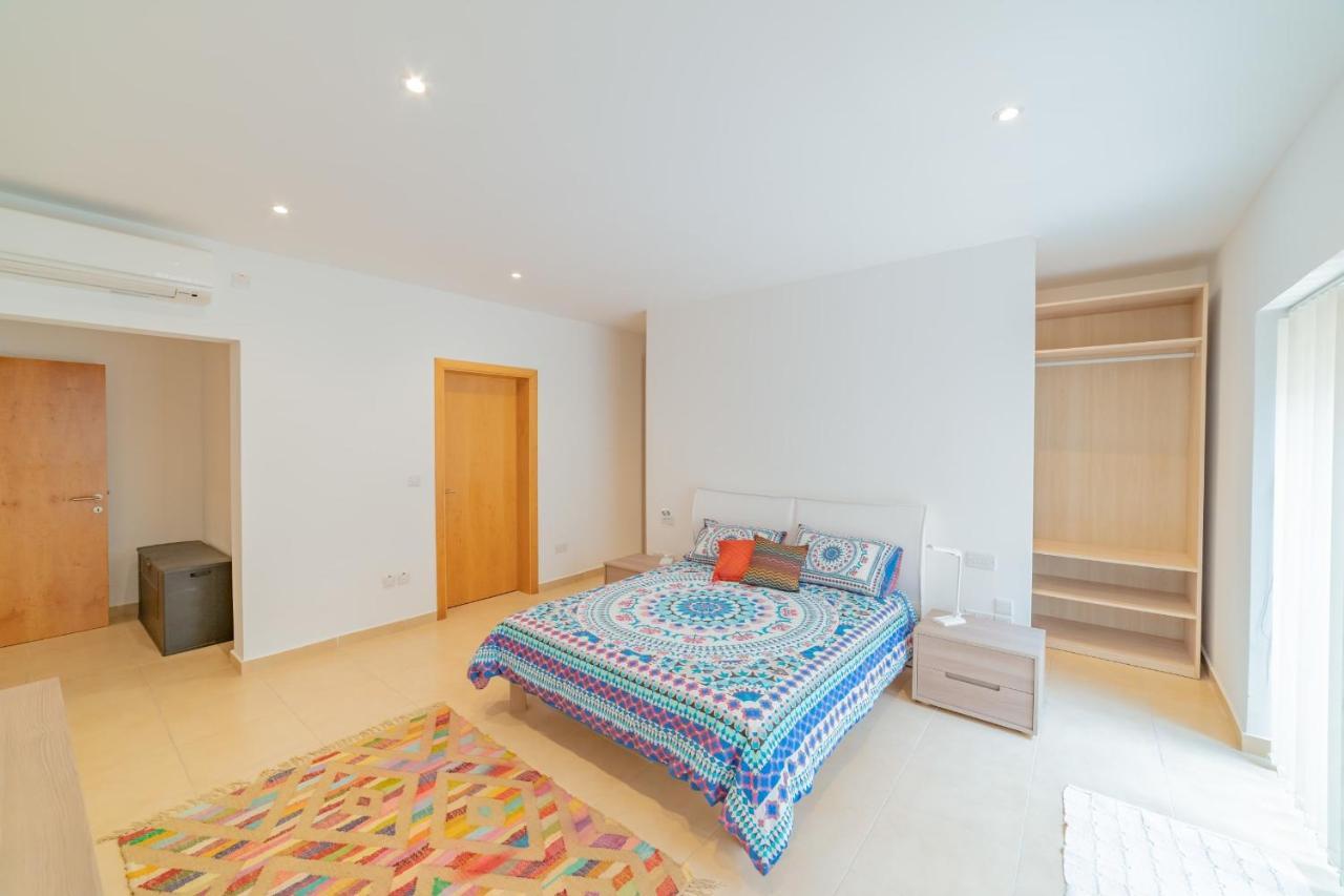 Luxury Seaview & Pool-Hosted By Sweetstay Mellieħa Εξωτερικό φωτογραφία
